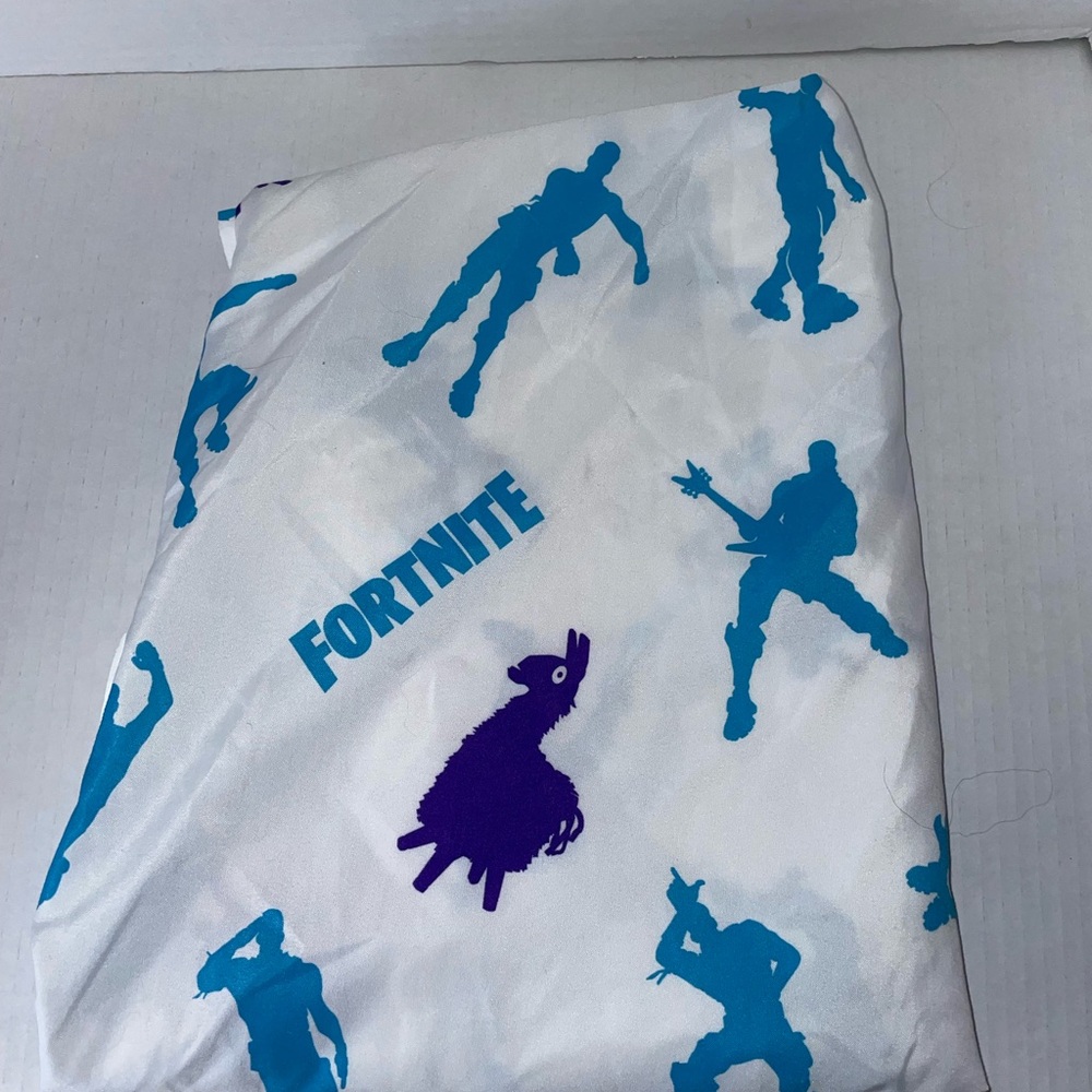 Fortnite Twin Size Flat Sheet Only Kids Bed Tent Fort Video Game Llama Dancing